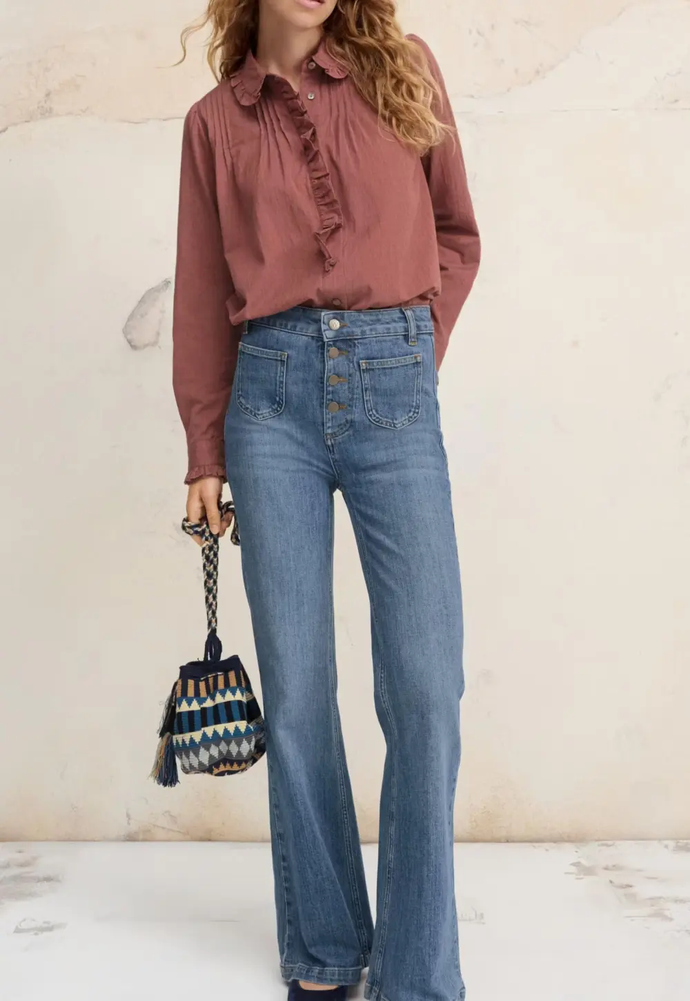 Pleated chambray blouse
Fine cotton