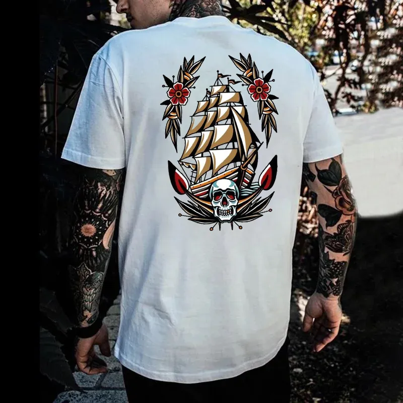 Skull Ship Print Men's T-shirt