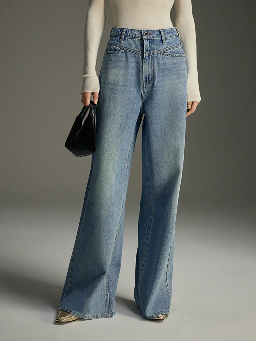 Button Up Mid-Waist Jeans With Pockets