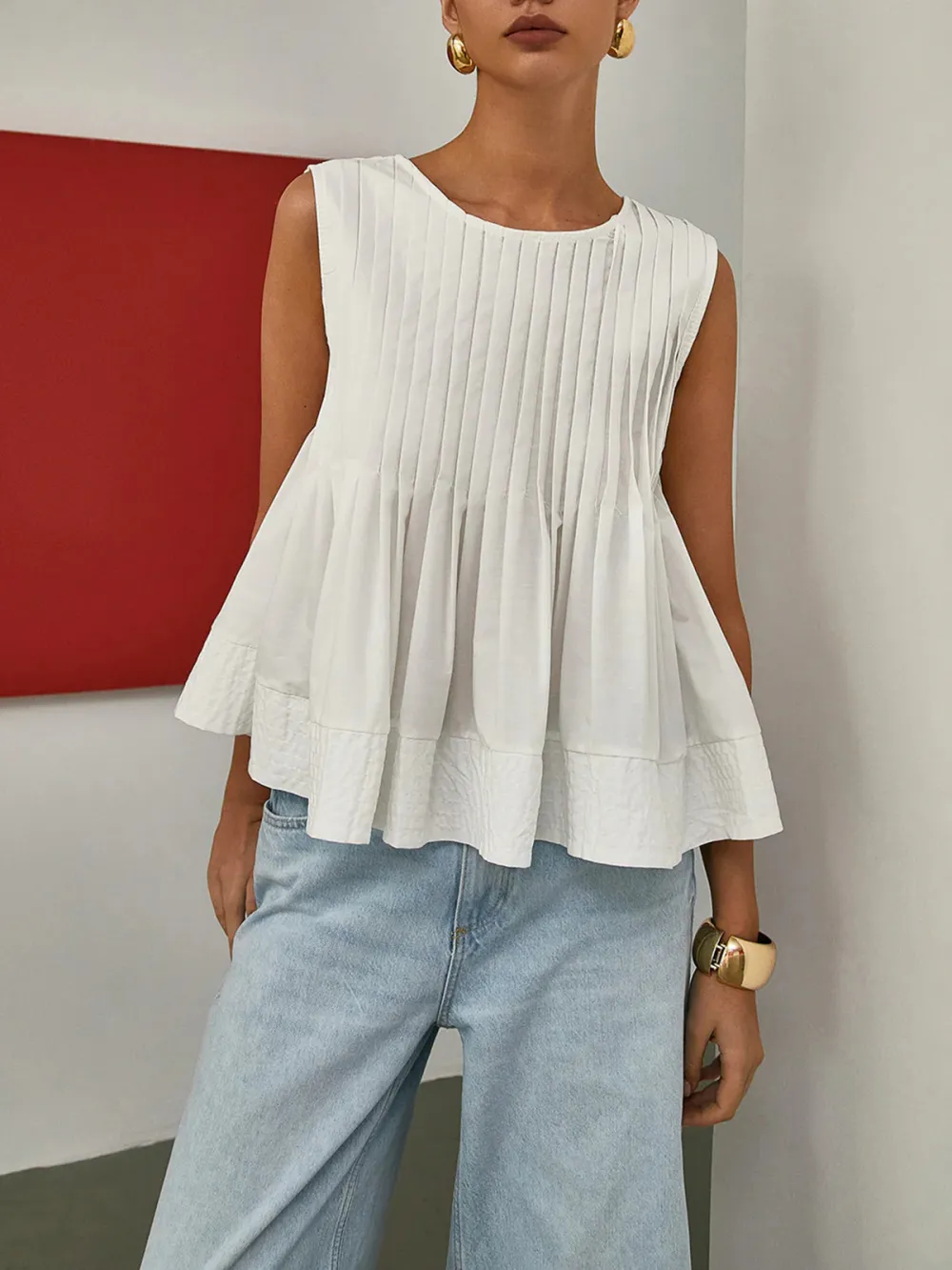 Pleated Crew Neck Sleeveless Blouse