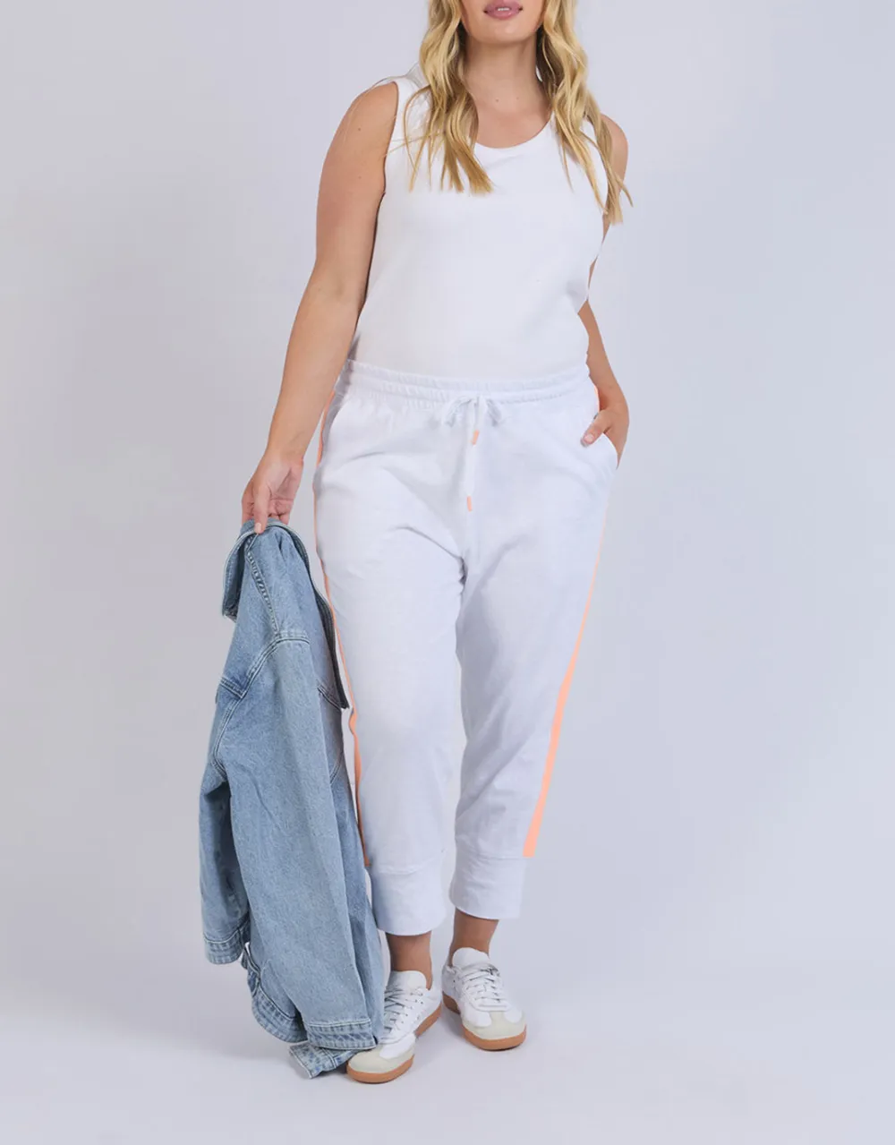 Neon Side Tape 3/4 Brunch Pants - White/Neon Orange