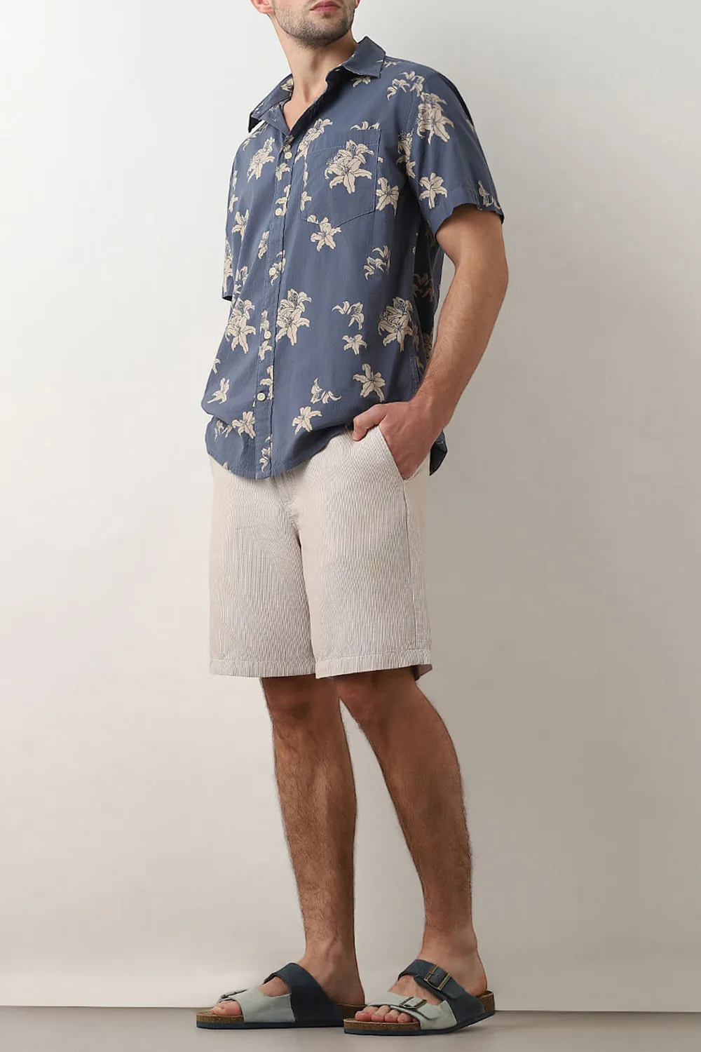 Beige Mi Rise Linen Shorts