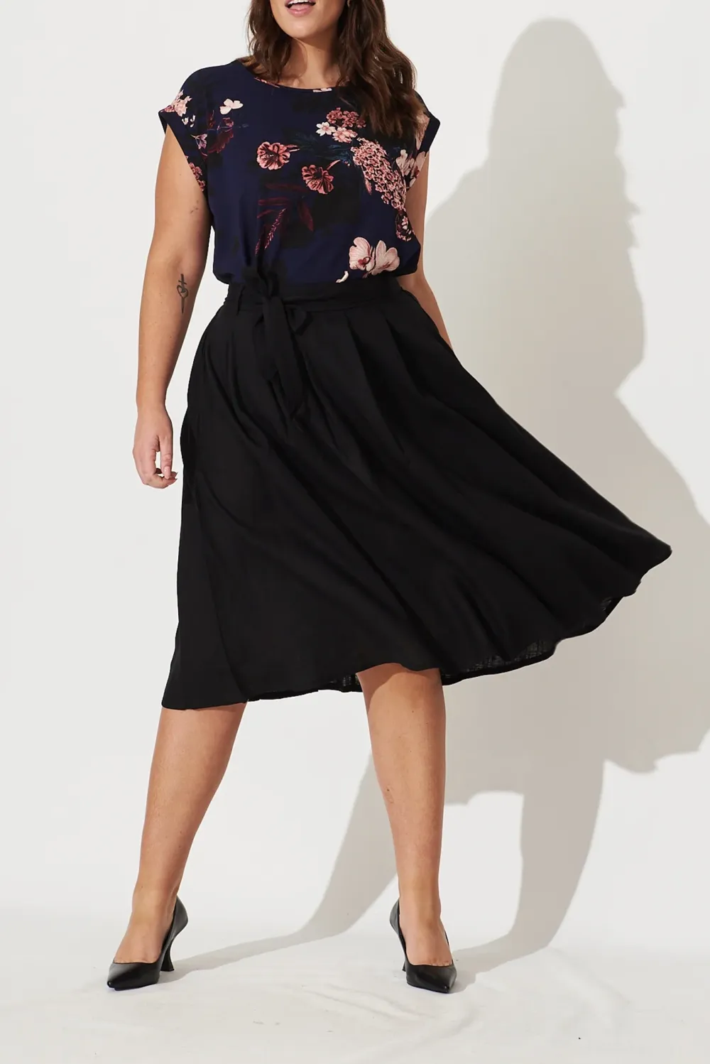 Black Belted Flowy Midi Skirt