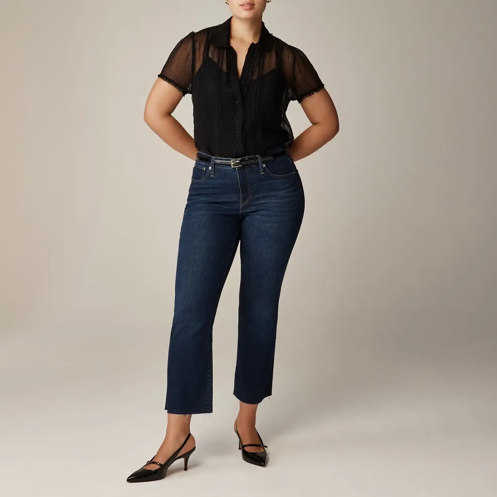 Mid-rise cropped kickout jean super-stretch