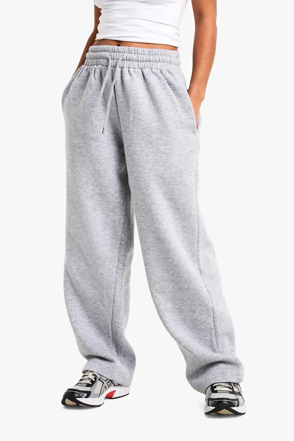 PETITE BASIC STRAIGHT LEG SWEATPANT