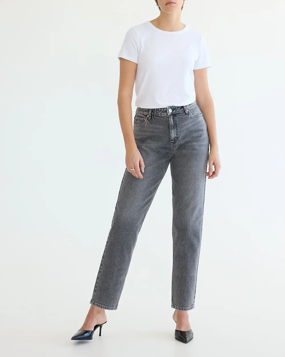 Tapered-Leg High-Rise Jean - The Mom Jeans