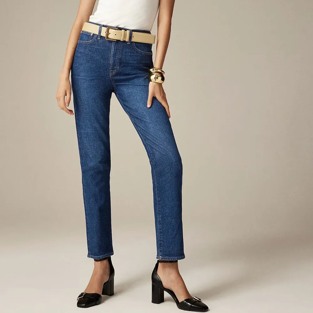 High-rise straight jean semi-stretch