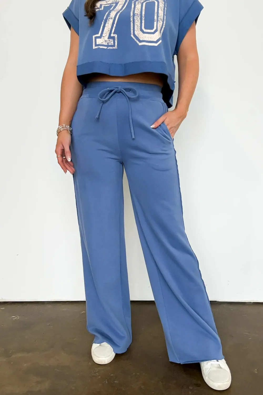 Blue wide-leg sports pants