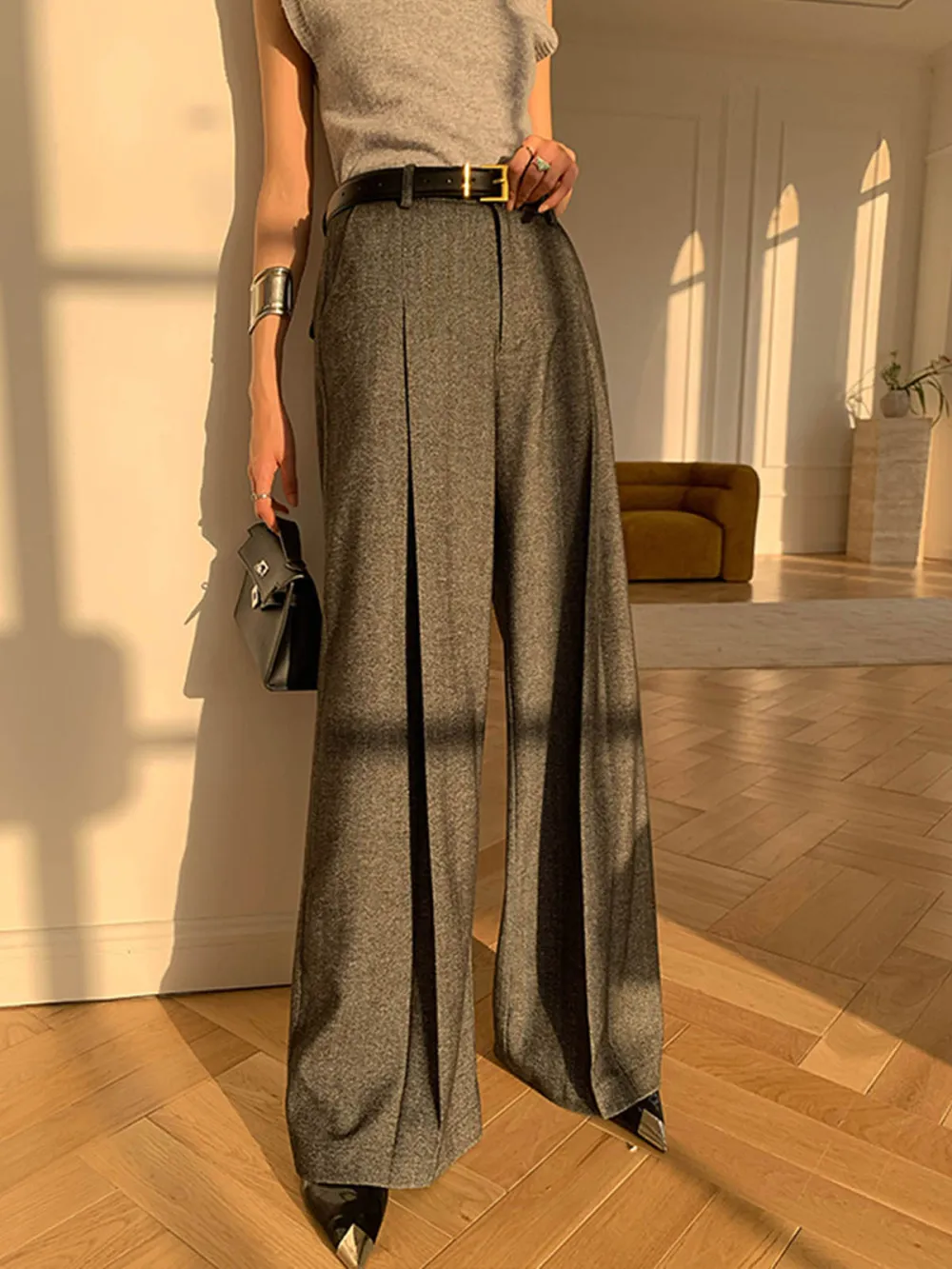 Pleated Detail Wide-Leg Pants Without Belt