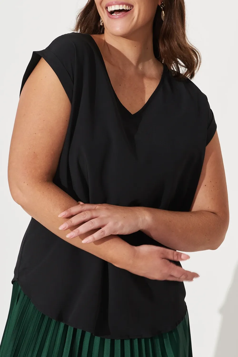 Black Sleeveless V Neck Casual Top