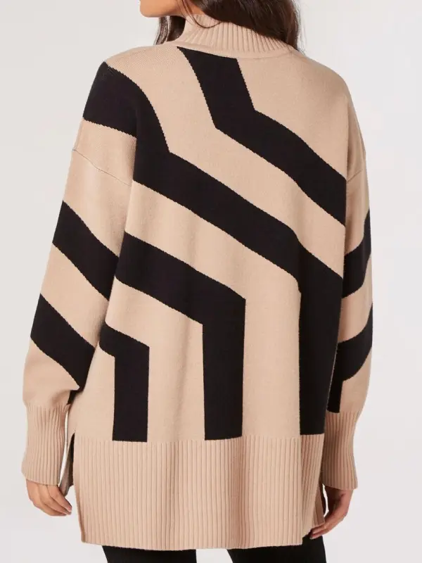 Oversized Geometric Stripe Jumper