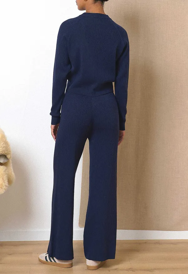 Navy Long-Sleeved Classic Cardigan