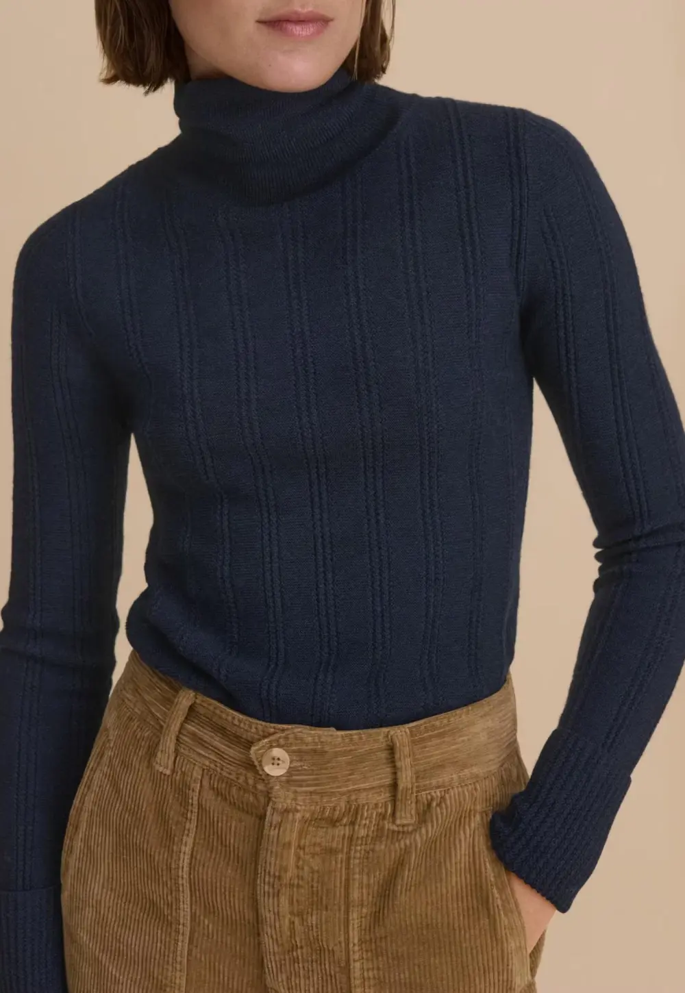 Roll-neck sweater
Merino wool