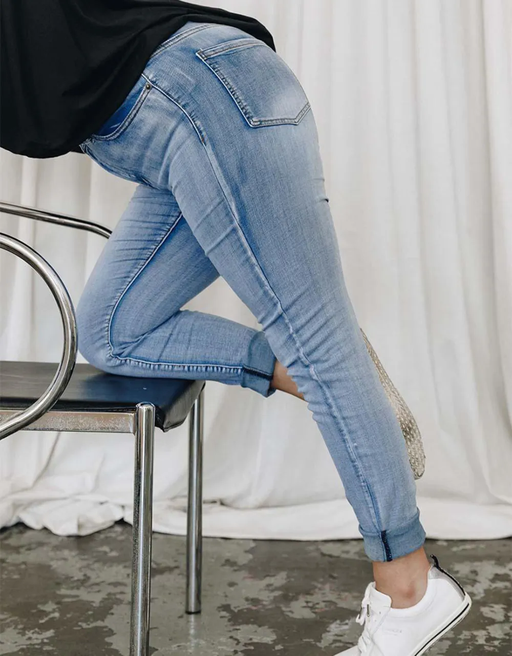 Plus Size Frayed Slim Fit Jeans - Light Denim