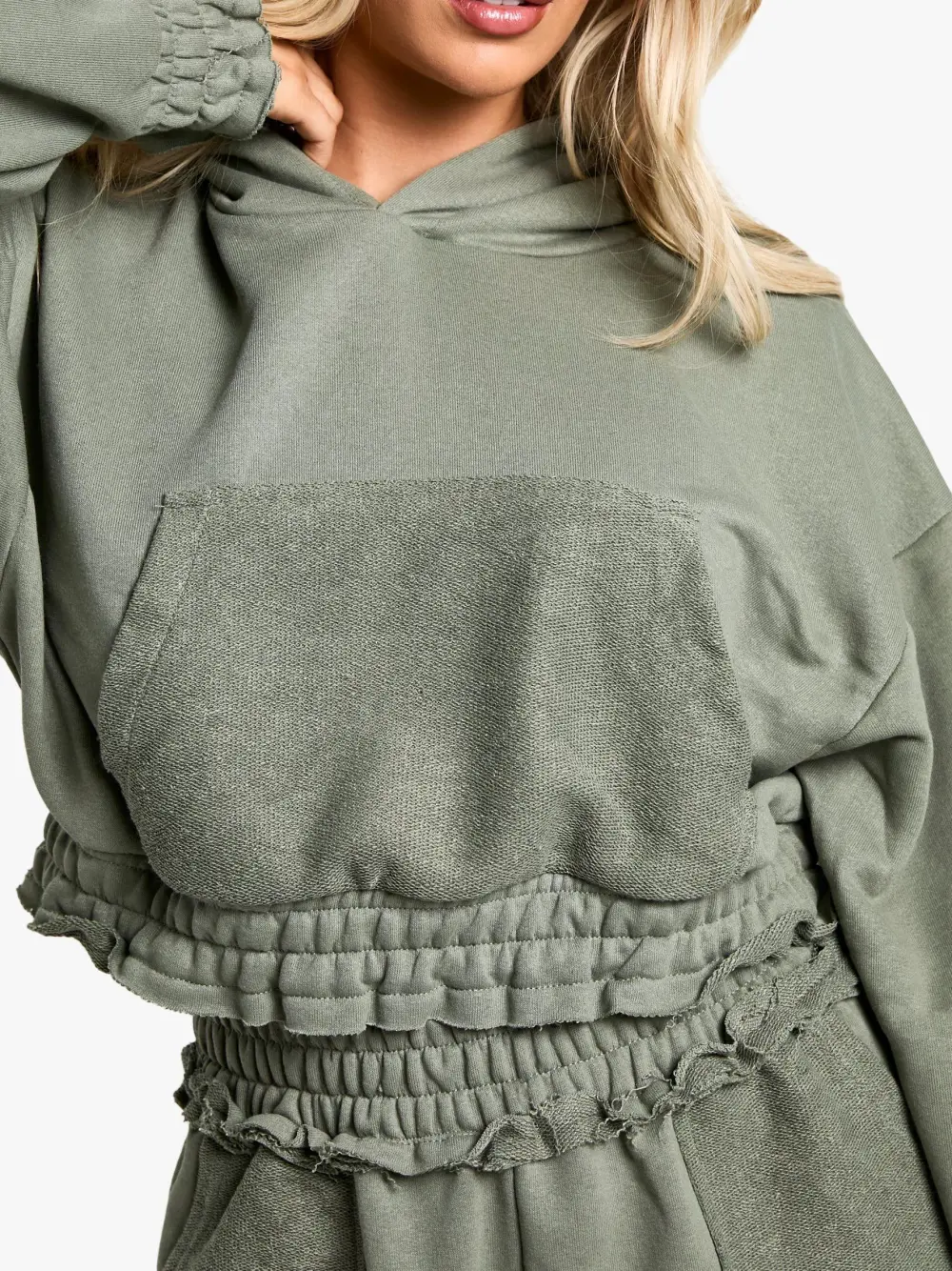 REVERSE LOOPBACK DETAIL CROPPED HOODIE