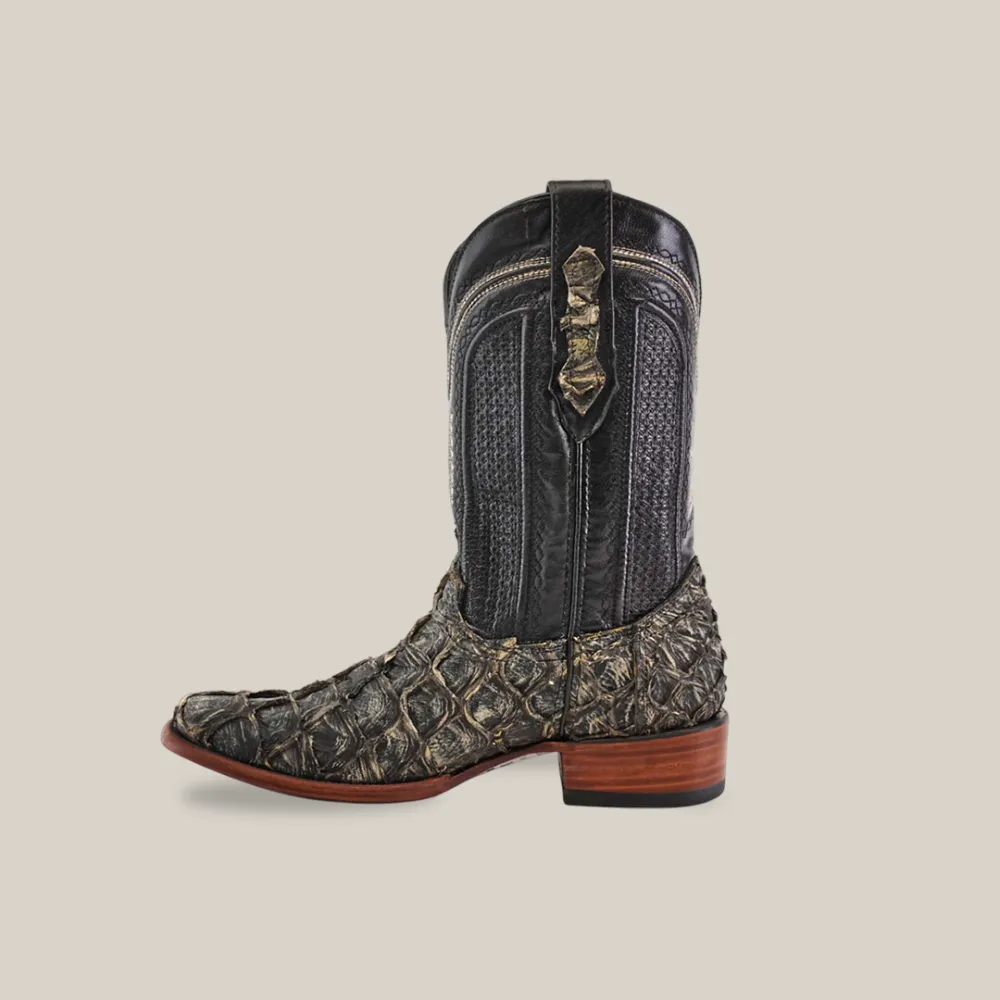 Narrow square Toe