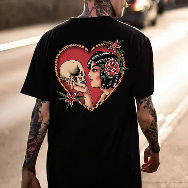 Retro Brunette Woman And Skull Print T-shirt