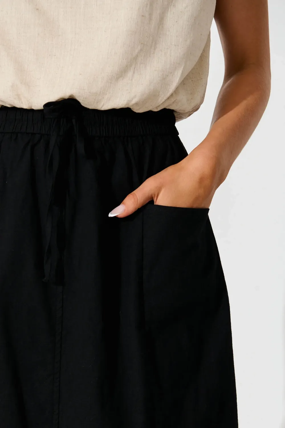 Black Elastic Waist Midi Skirt