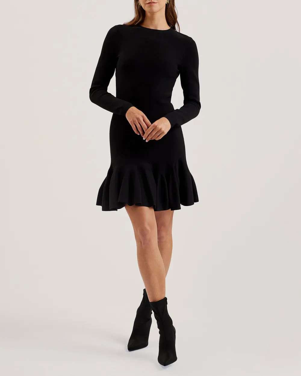 Loisss Flippy Skirt Long Sleeve Mini Dress Black