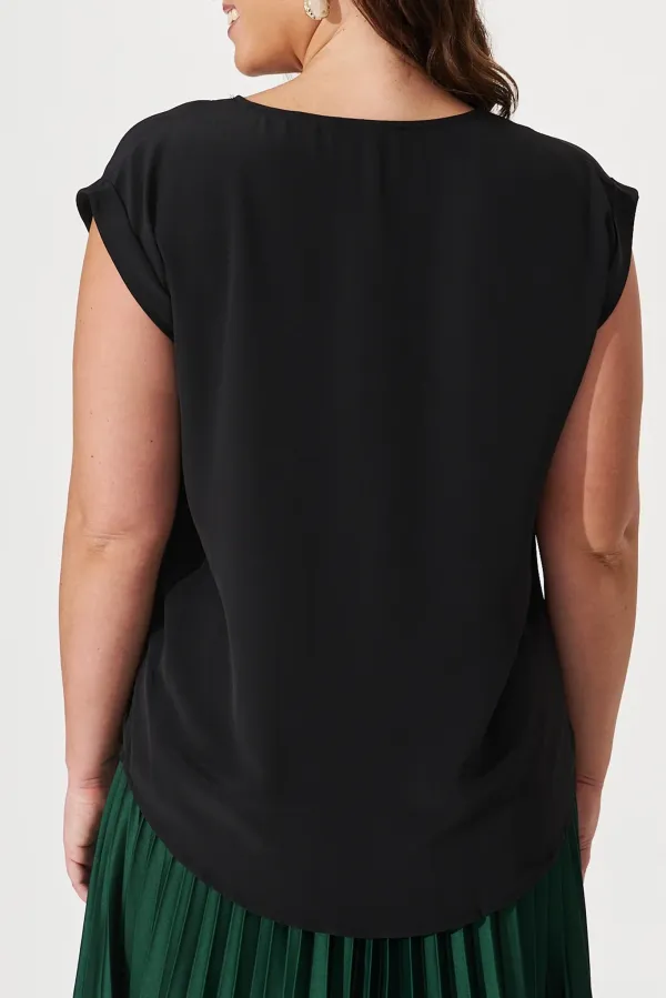 Black Sleeveless V Neck Casual Top