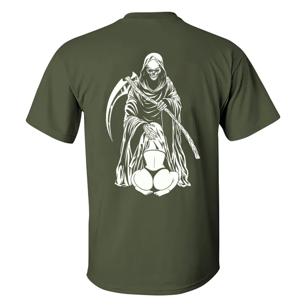 Hiding In The Reaper Crotch Printed Men's T-shirt