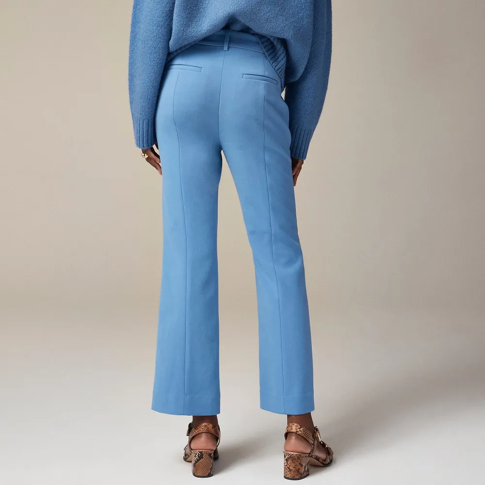 Cropped Natalia pant in four-season stretch