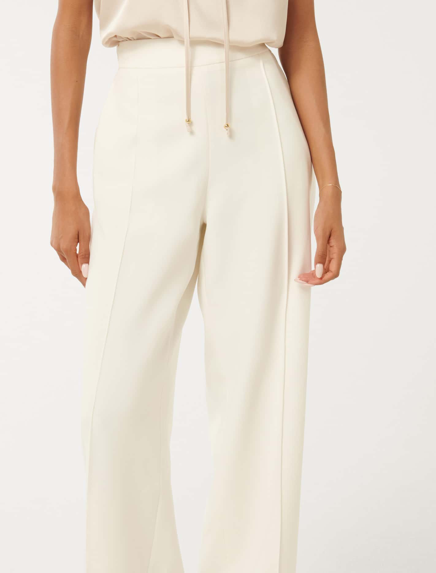 Mila Petite Wide-Leg Pants