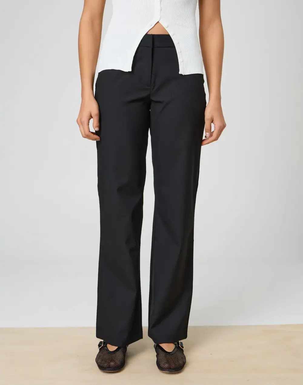 Mid Rise Straight Leg Pant