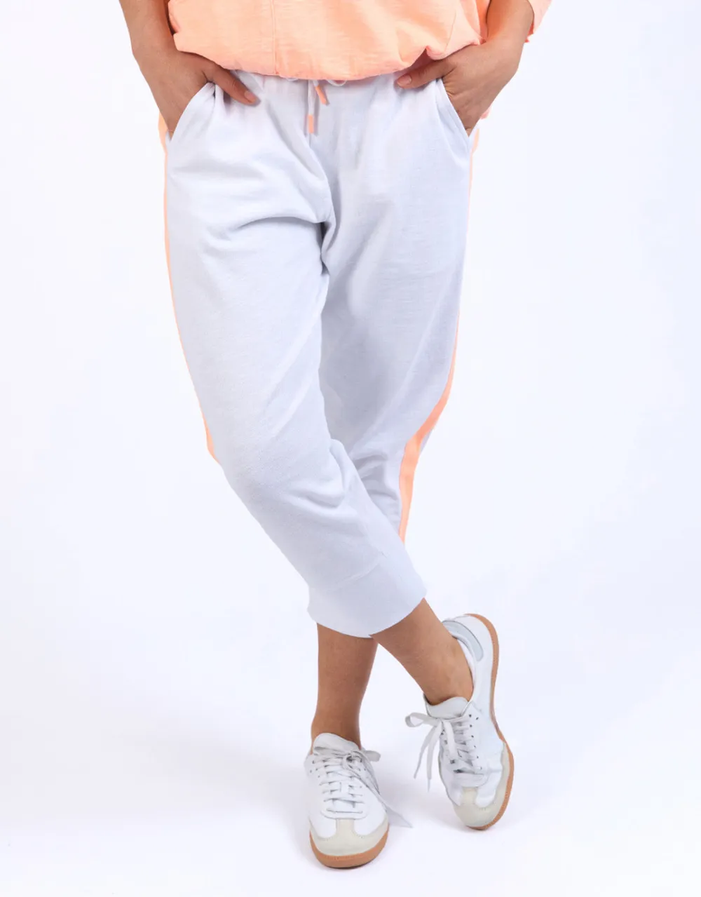 Neon Side Tape 3/4 Brunch Pants - White/Neon Orange