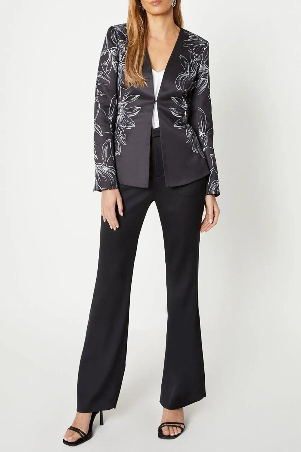 Placement Floral Print Collarless Blazer