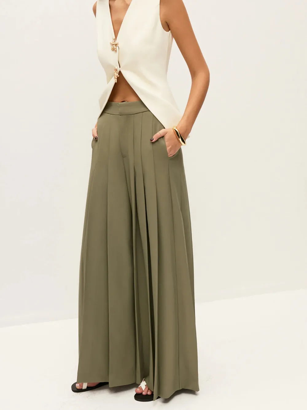 Pleated Wide-Leg Mid-Waist Pants