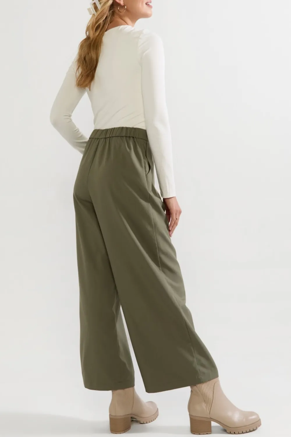 Hallie Wide Leg Crop Trouser Pants