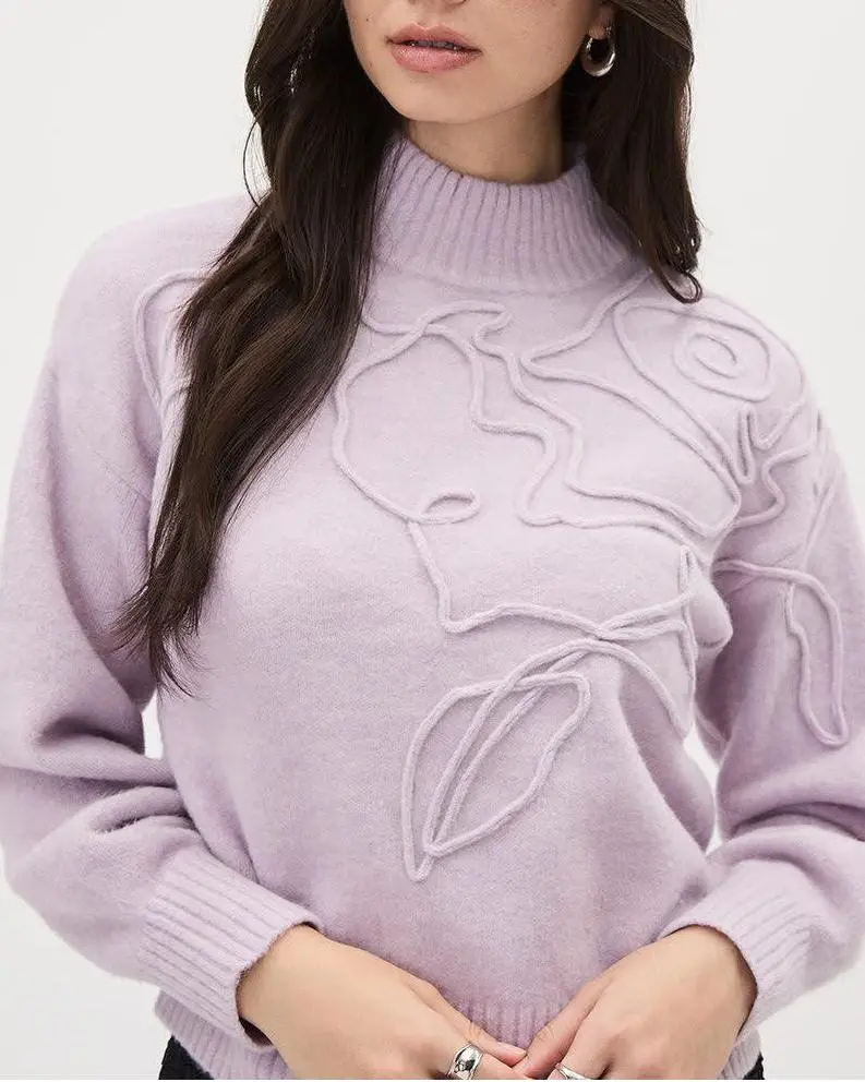 Long-Sleeve Turtle-Neck Pullover With Flower Embroidery