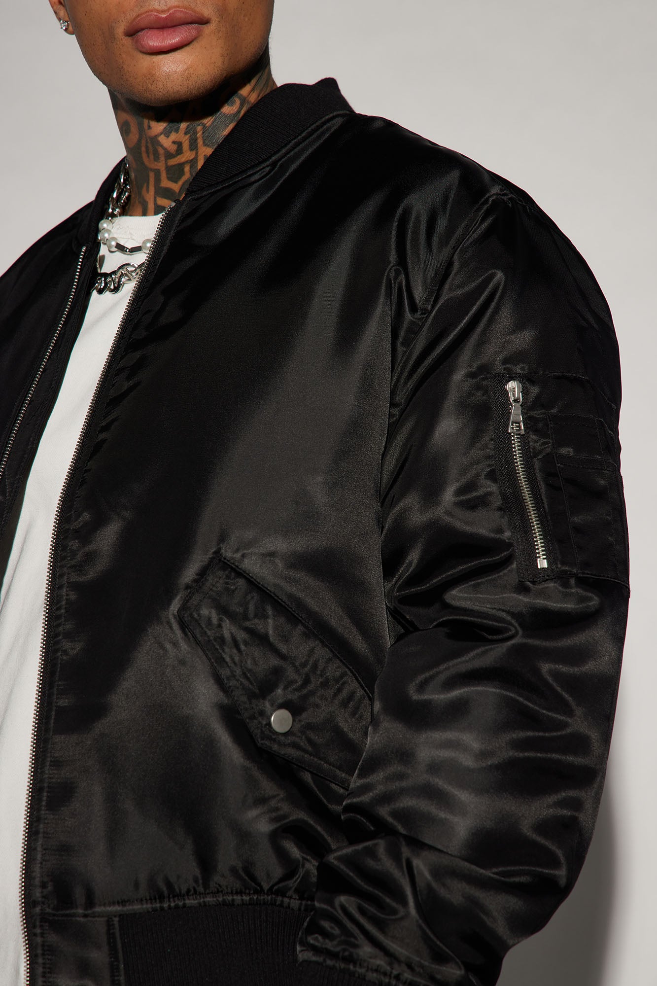 Classic Bomber Jacket - Black