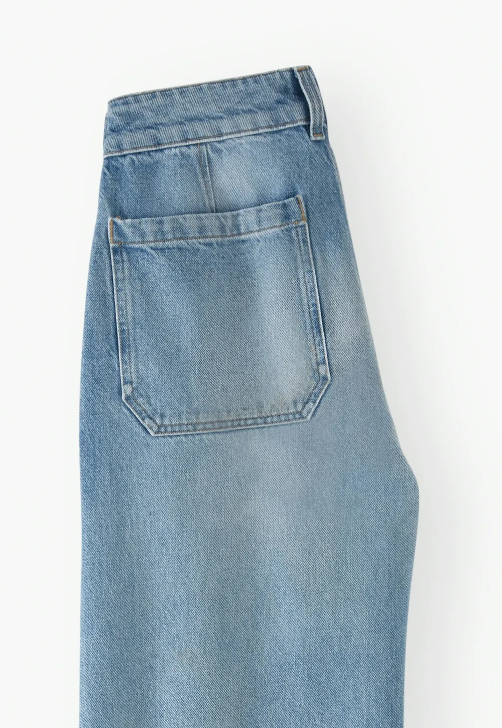 Full length wide-leg jeans
Denim