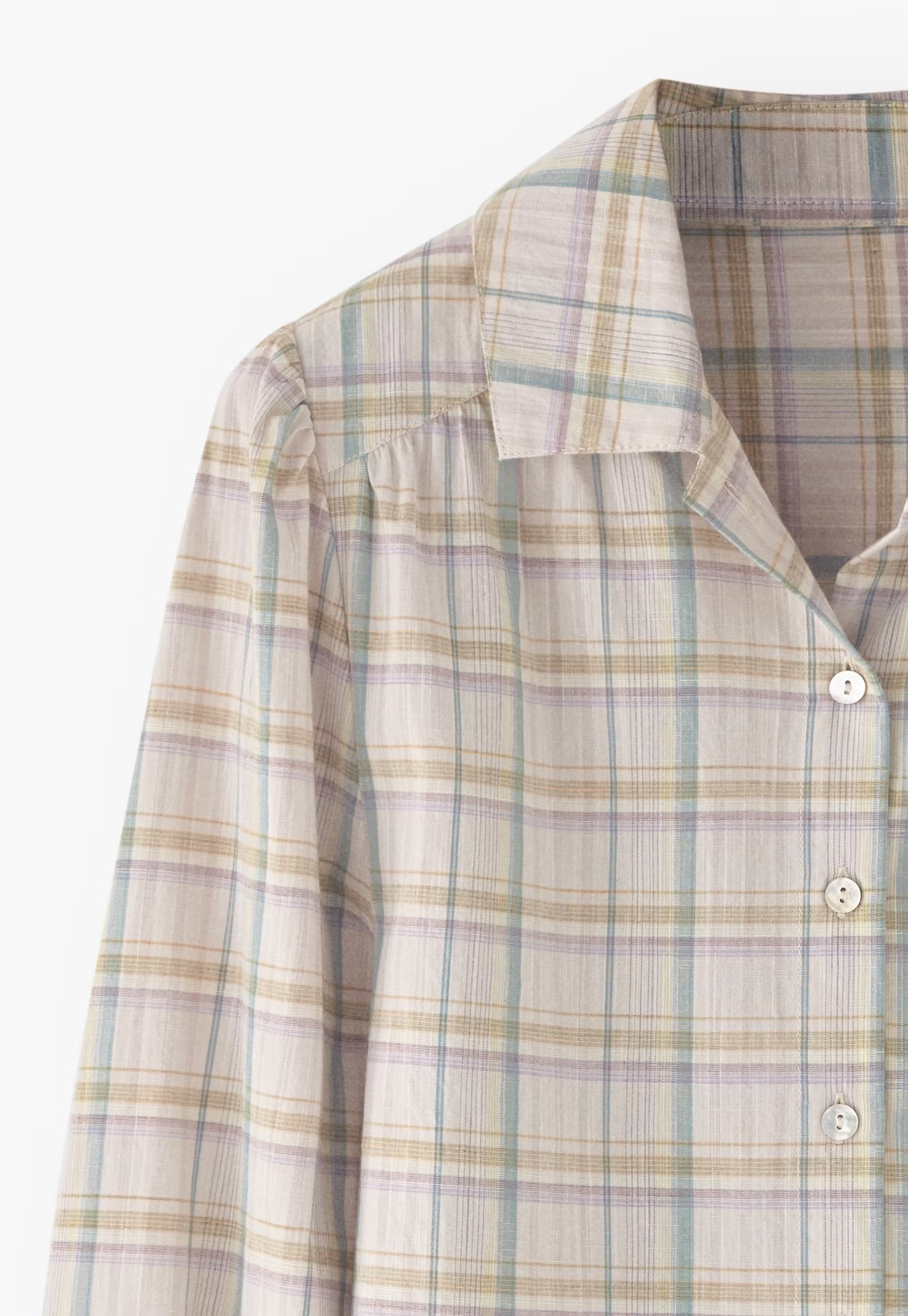 Checked shirt
Cotton