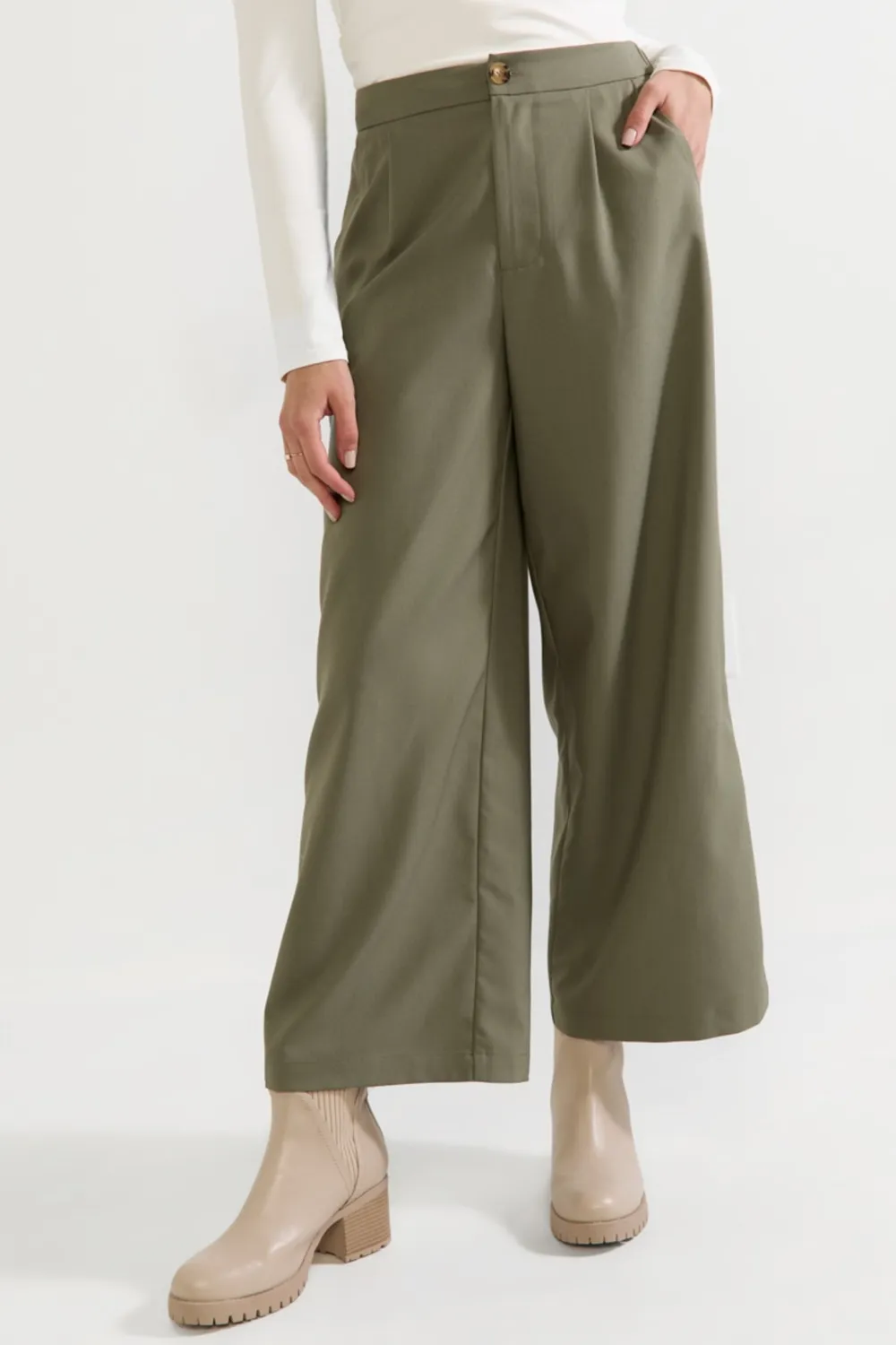 Hallie Wide Leg Crop Trouser Pants