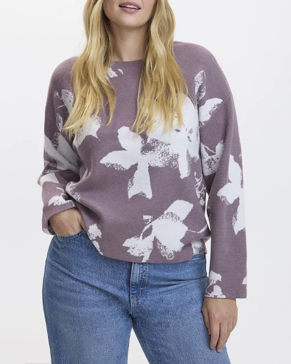 Loose Long-Sleeve Crew-Neck Sweater