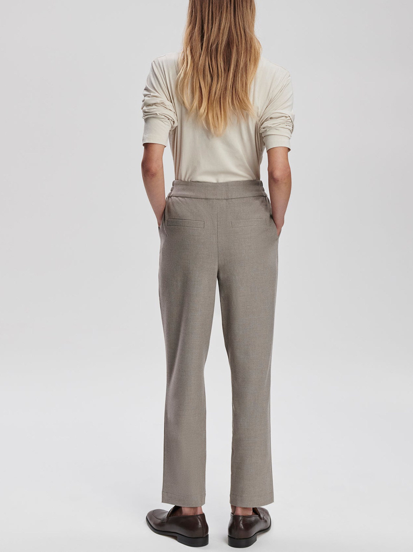 Martha Reg Tapered-Leg Pant 27