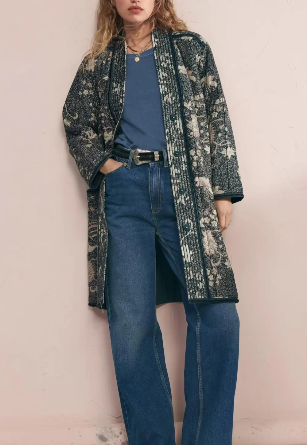 Quilted printed coat
Fine cotton