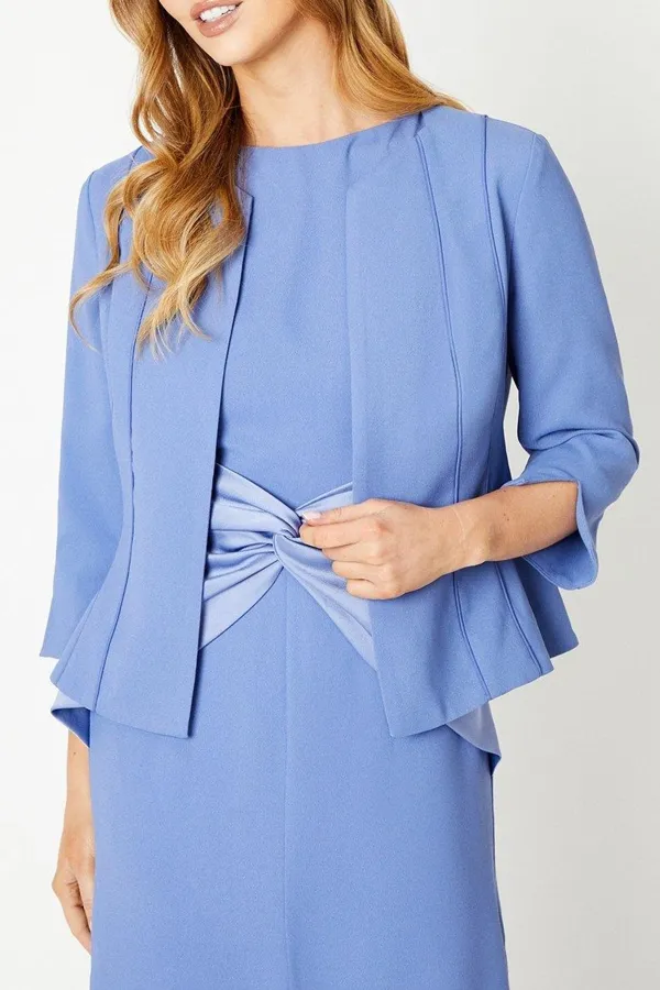 Crepe textured jacket with piping and seams