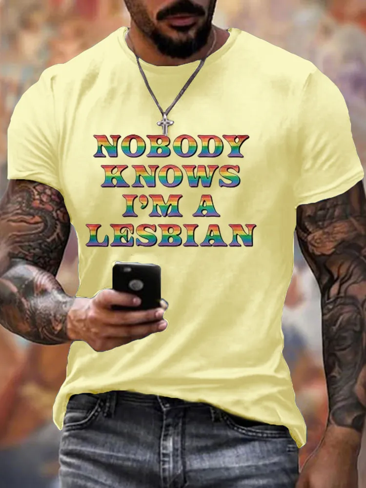 Men'S Nobody Knows I'M A Lesbian Round-Neck T-Shirt