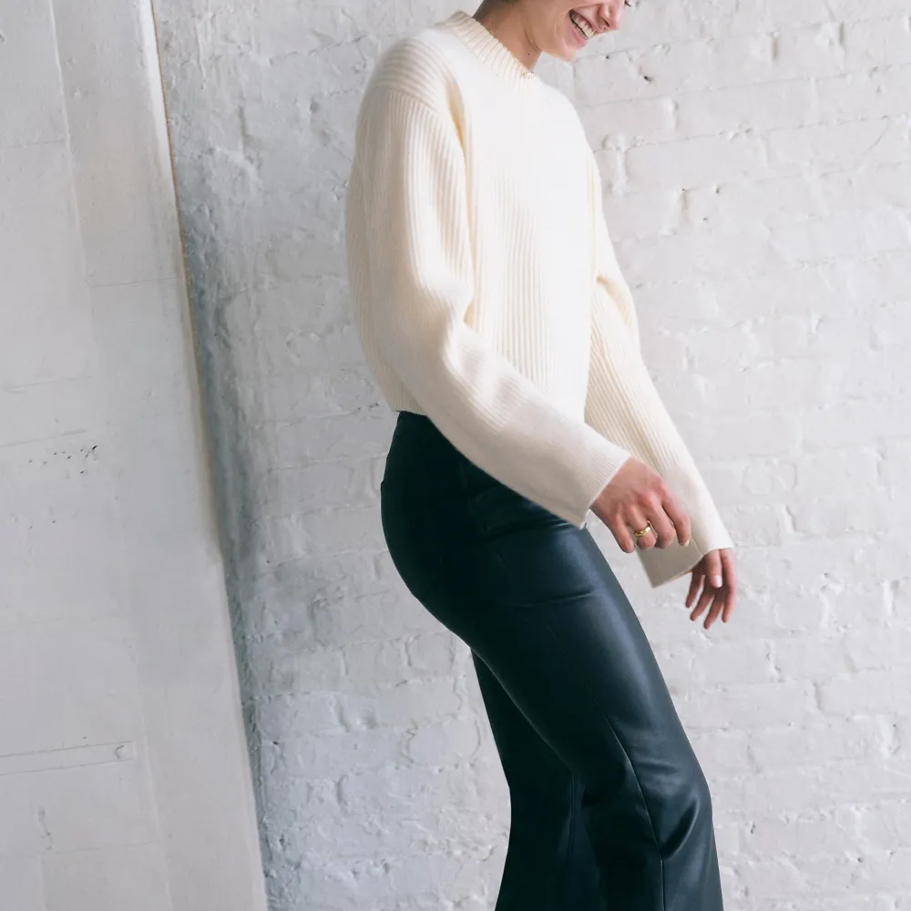 Ribbed cashmere cropped crewneck sweater