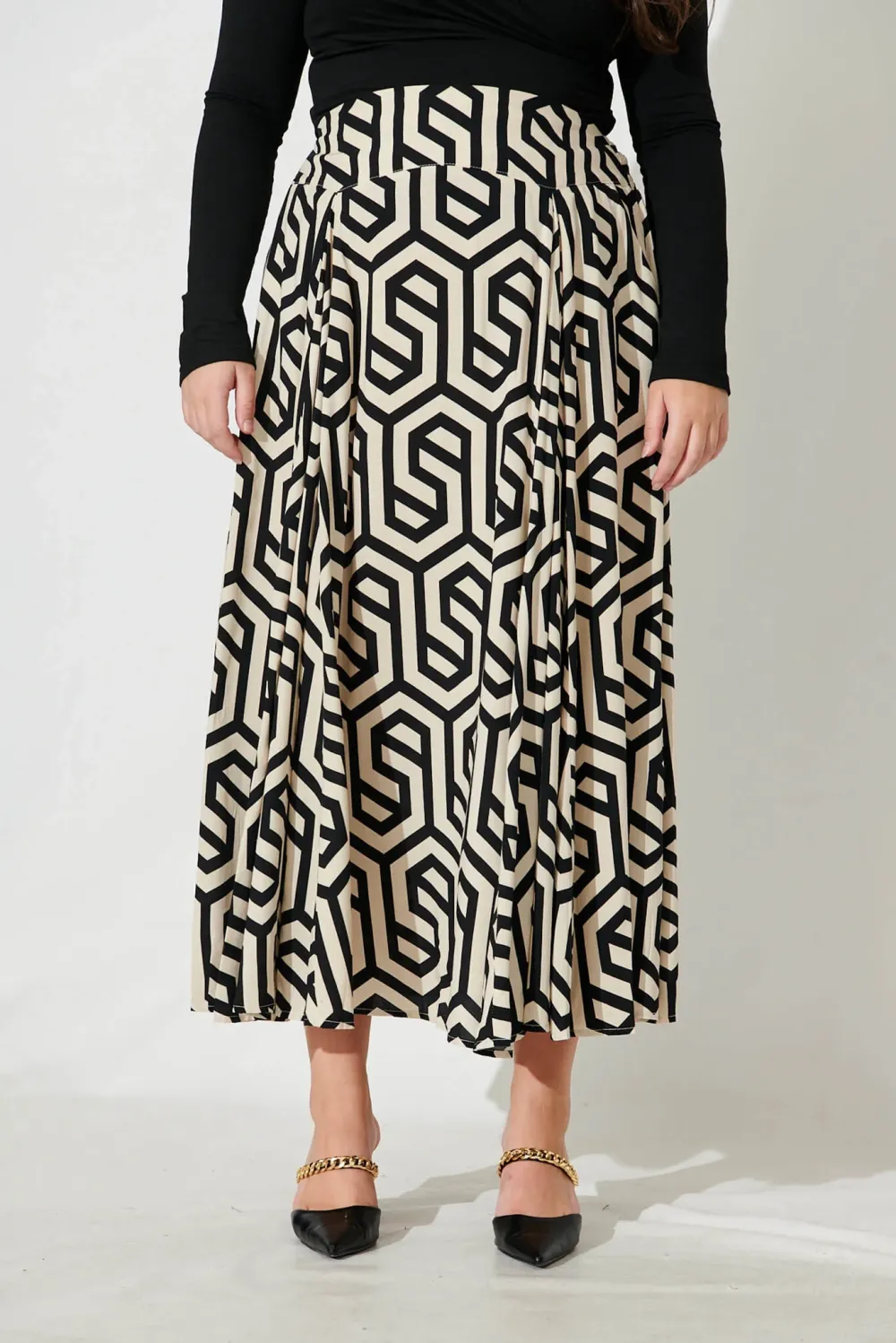 Black Geometric Print Maxi Skirt