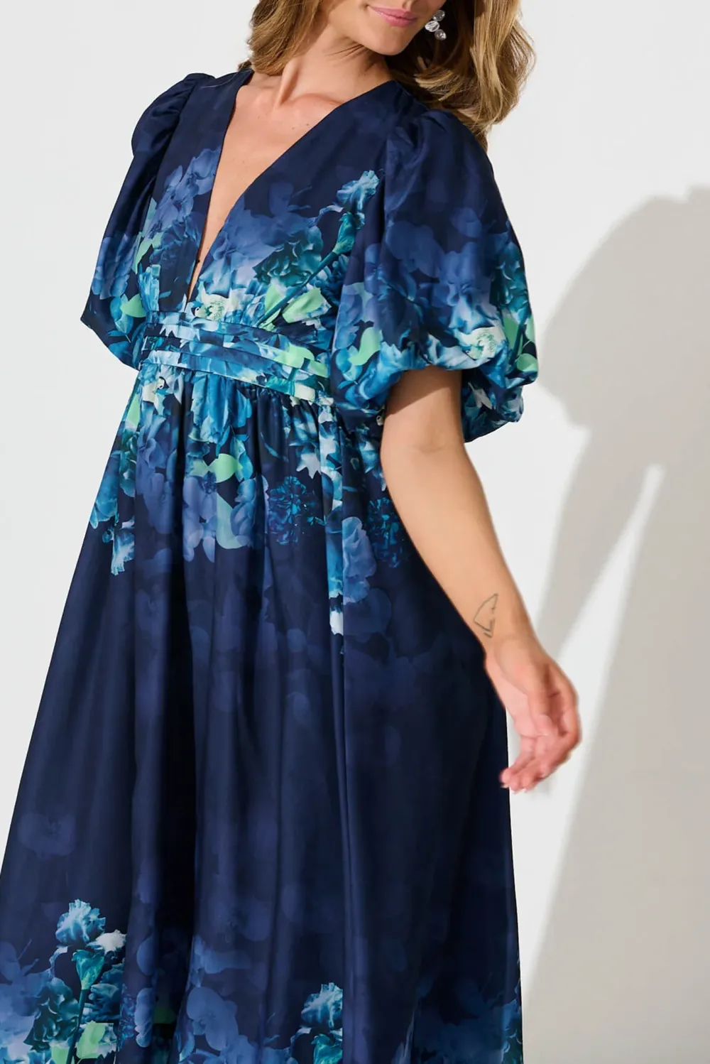 Navy Blue Floral Print Puff Sleeve Maxi Dress