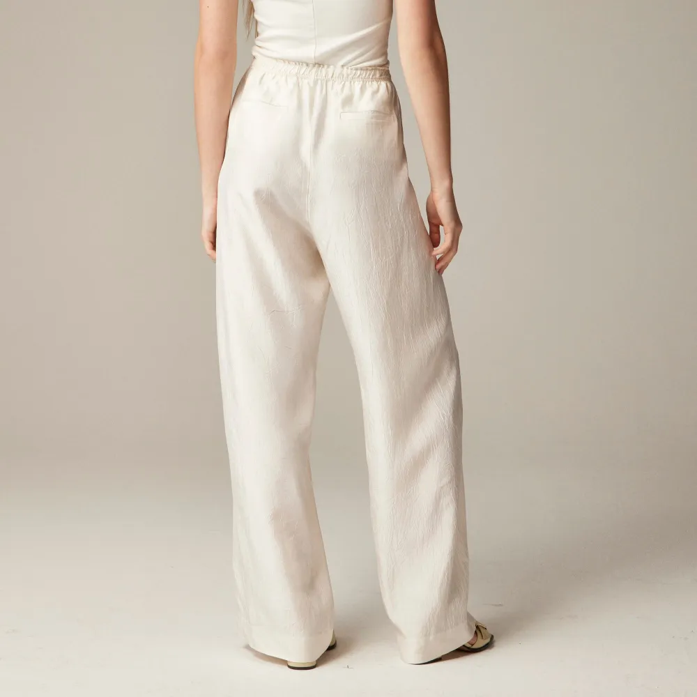 Stratus pant in textured satin