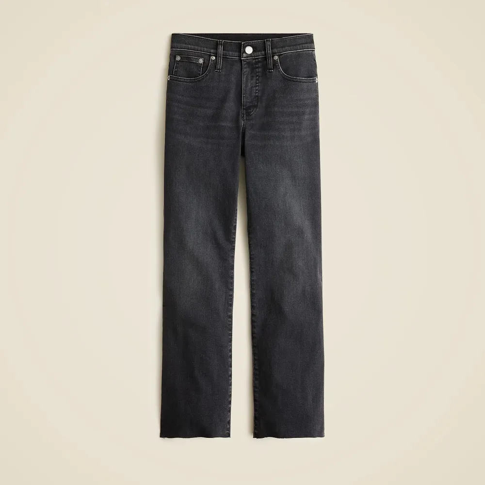 Mid-rise cropped kickout jean super-stretch