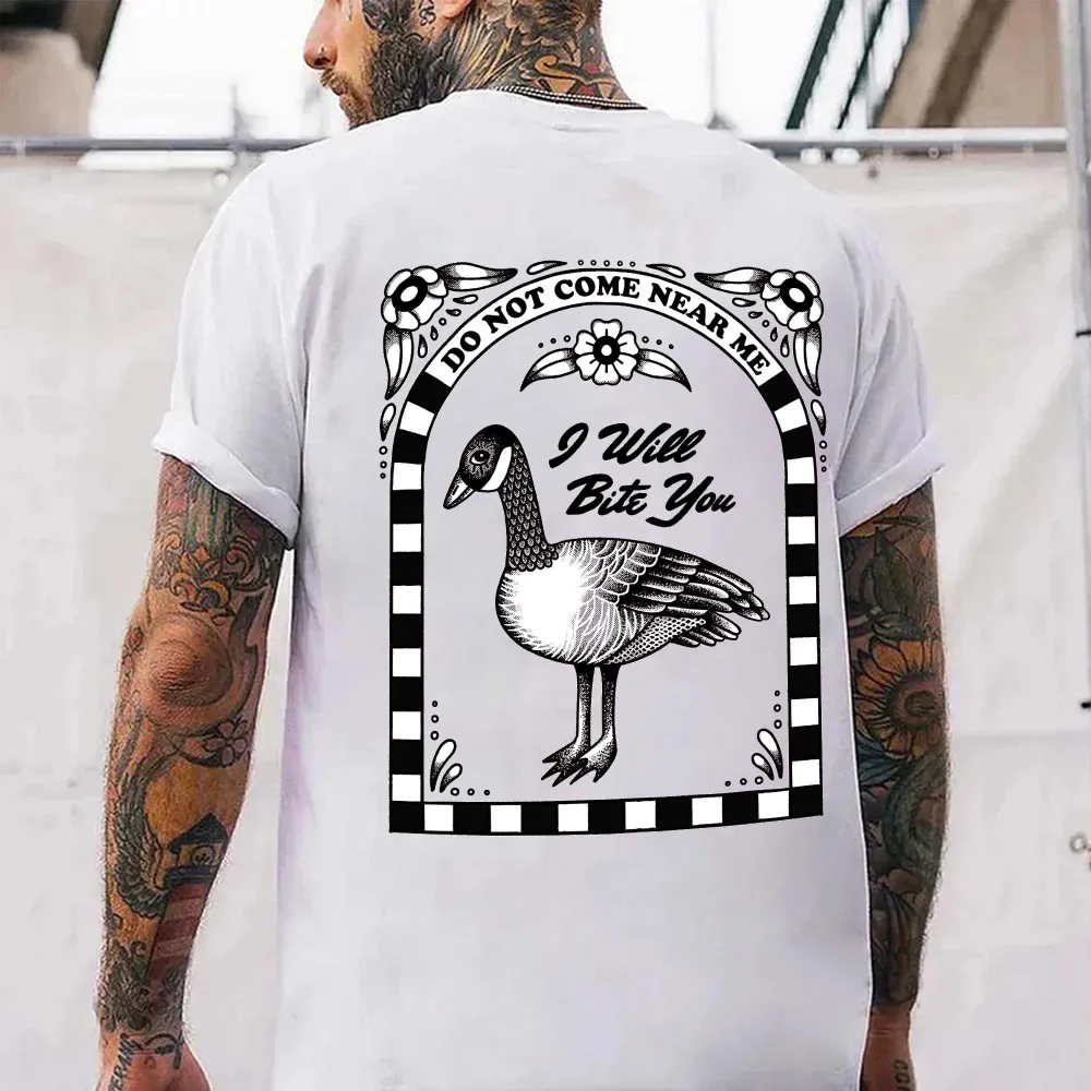 Do Not Come Near Me I Will Bite You Printed Men's T-shirt