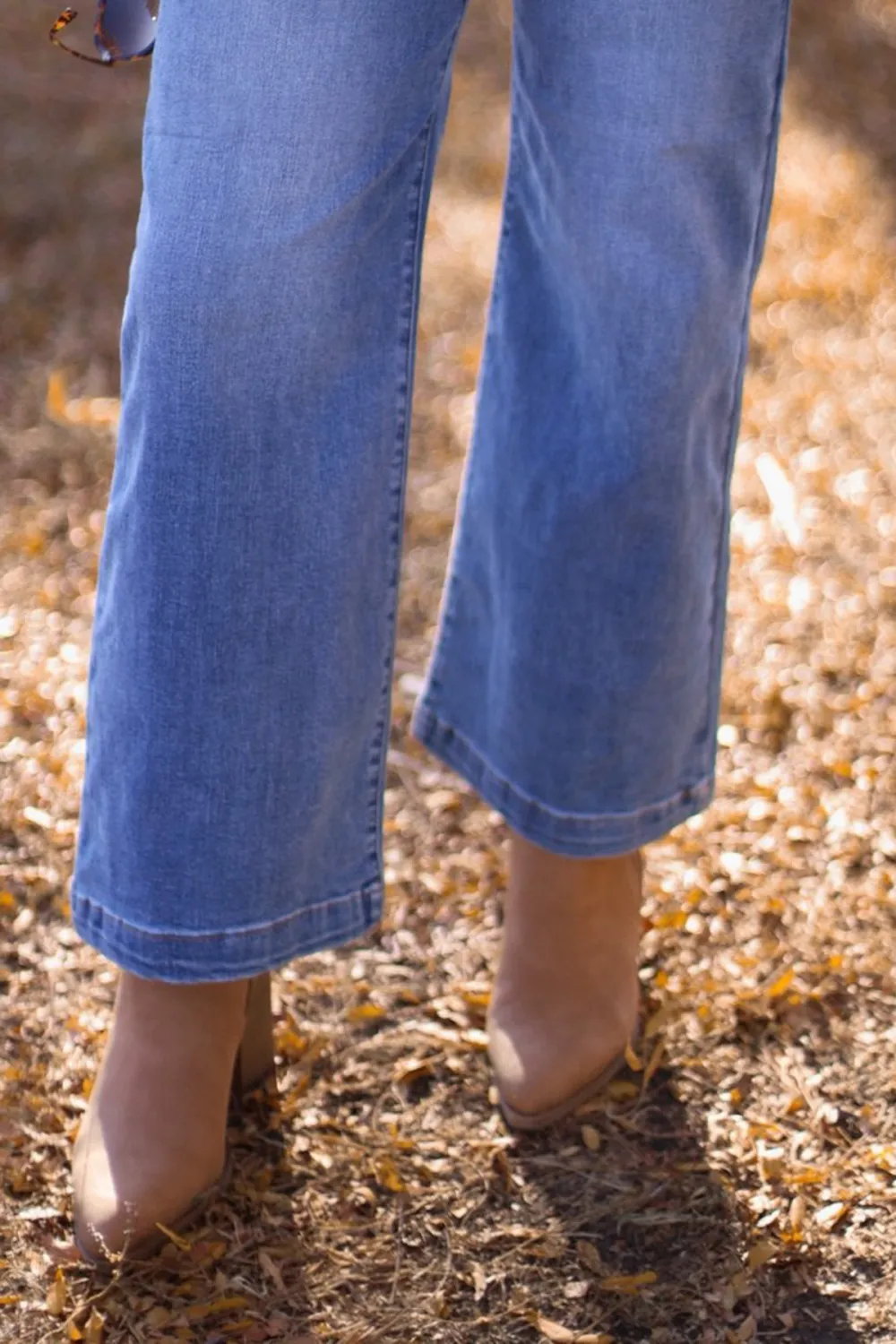 Medium Wash Wide Leg Crop Jeans