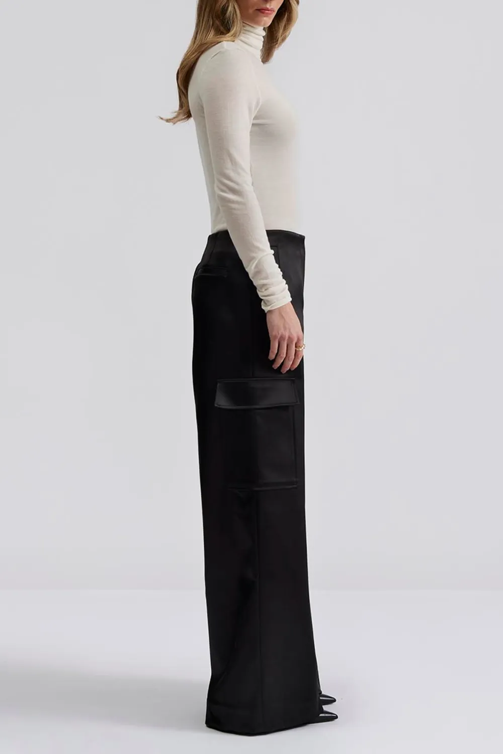 Cargo Pocket Wide Leg Trousers
